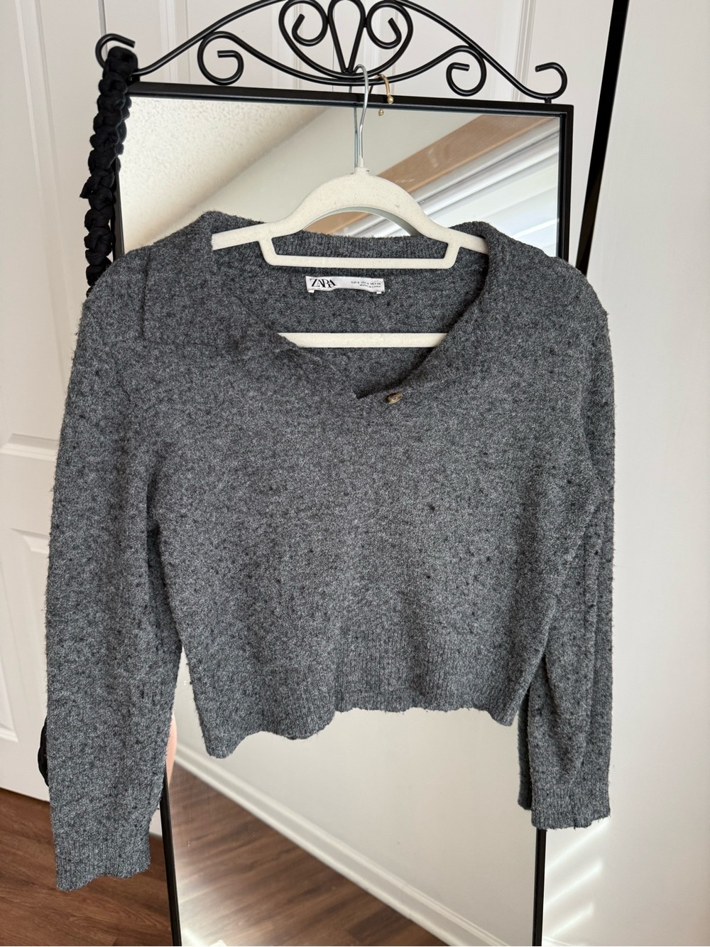 ZARA Gray Cropped Button-Accent Knit Sweater